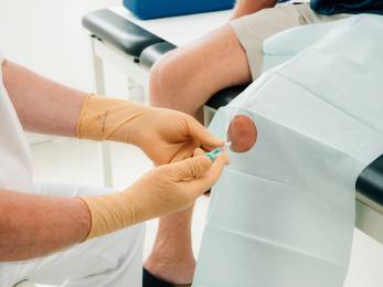 Hyaluron bei Arthrose: Wie kann die „Gelenkspritze“ helfen?